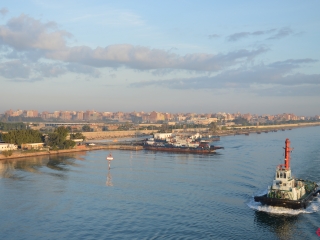 06.50 AM | Suez Canal