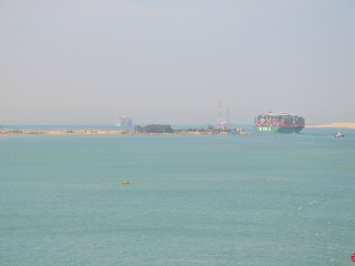 11.20 AM | Bitter Lake | Suez Canal