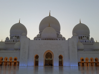 05.32 PM | Sheikh Zayed Grand Mosque