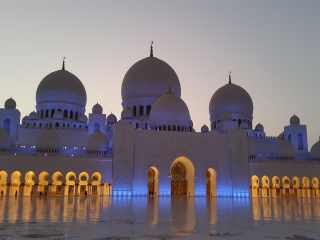 05.44 PM | Sheikh Zayed Grand Mosque