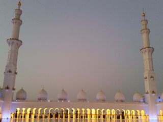 05.48 PM | Sheikh Zayed Grand Mosque