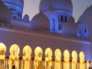 05.48 PM | Sheikh Zayed Grand Mosque