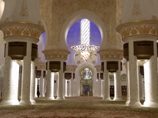 05.53 PM | Sheikh Zayed Grand Mosque