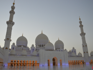 05.36 PM | Sheikh Zayed Grand Mosque