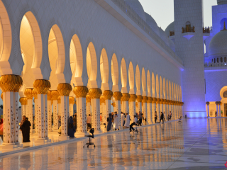 05.47 PM | Sheikh Zayed Grand Mosque